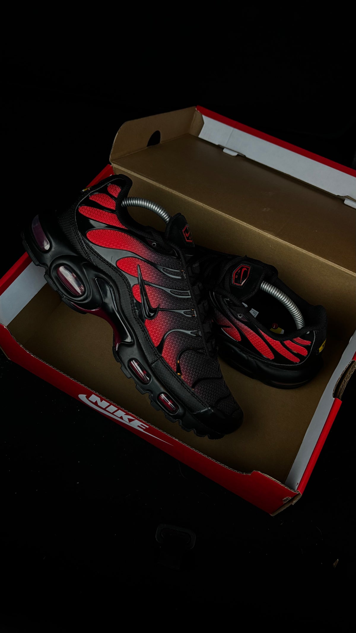 Nike Air Max Plus TN ‘Bred Fade’